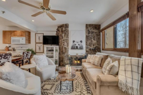 Laurelwood Condominiums 304